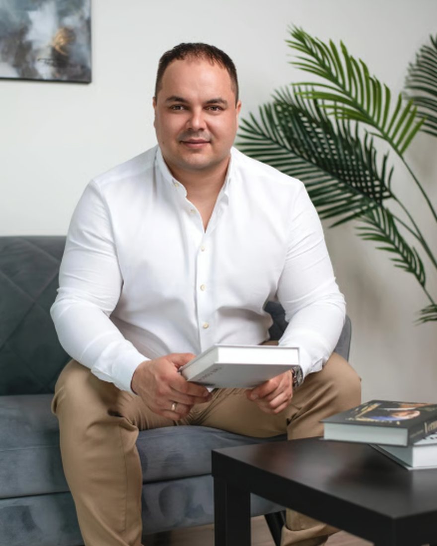 Rimantas Kareiva savo kabinete Kaune